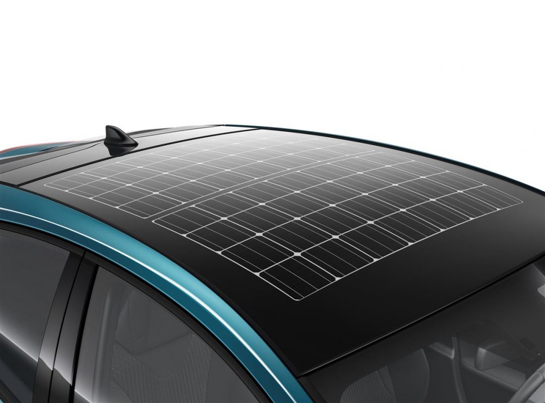 Toyota Prius Plug-In dobíjení přes solární panel