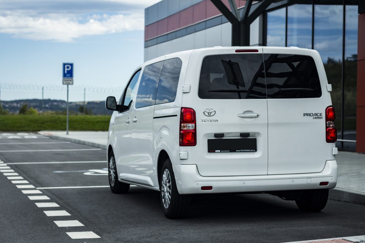 Toyota Proace Verso zadní dveře