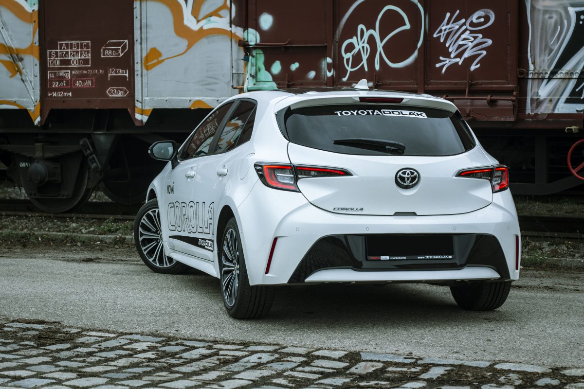 Toyota Corolla hatchback - zadní část vozu bližší foto