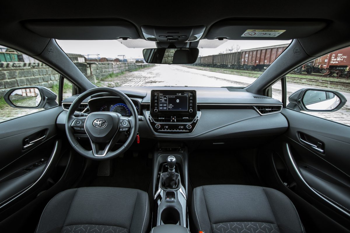 Toyota Corolla hatchback - interiér