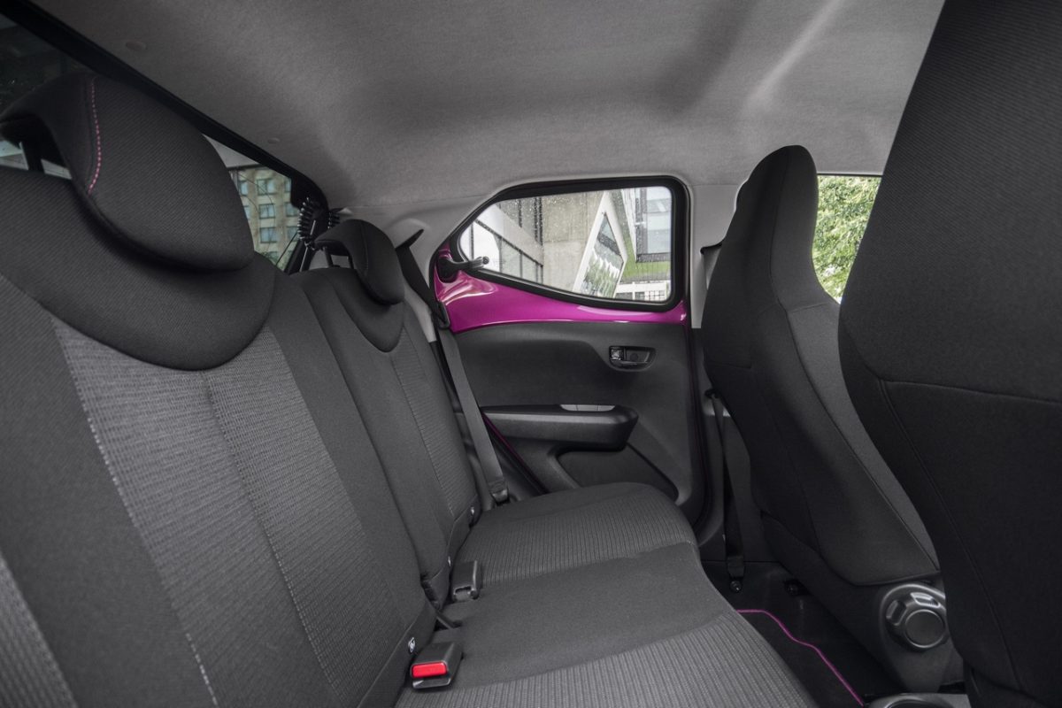 Toyota Aygo 2019 zadní sedačky