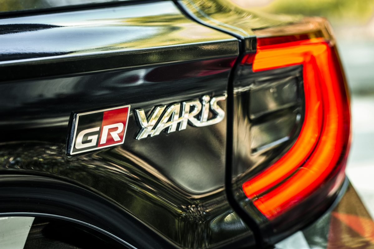 Toyota GR Yaris - detail loga
