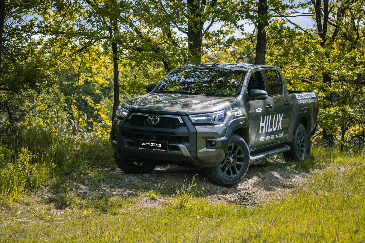 Toyota Hilux Invincible - v přírodě