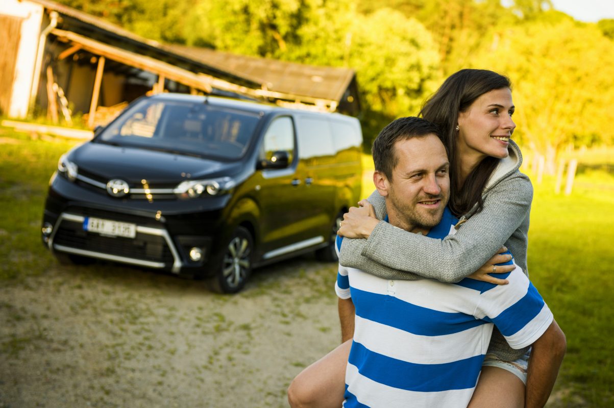 Toyota Proace Verso Family (delší verze), 2.0 diesel, manuál, tažné zařízení, 8 míst