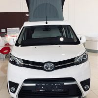 Toyota Proace přestavba - spací prostor - pohled zepředu